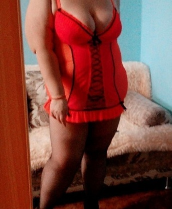 Стройная, сексуальная блондинка приглашает на незабываемое свидание в свою уютную квартиру. Погрузись в атмосферу страсти и жарких приключений со мной. 10815, 41 год